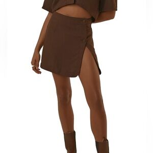 Pepper Mayo Brown New York City Skirt - Size 2